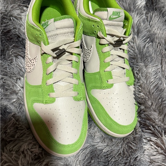 The Nike Dunk Low AS Safari Swoosh Chlorophyll men’s 11 - Picture 5 of 5